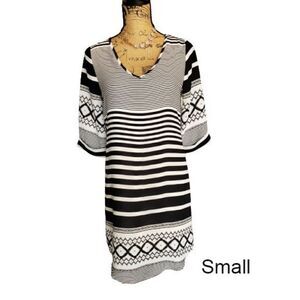 Women's Dress Black White V-Neck Versatile Short Sleeve Dress Small NWOT